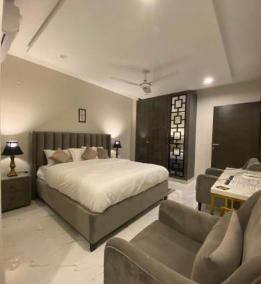 Islamabad Apartamento | Luxury 3 BED Retreat in Central Islamabad by QRM Vacation Homes