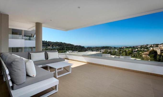 Benahavis Apartamento | Luxury 3 Bedroom Apartment in Reserva de Alcuzcuz