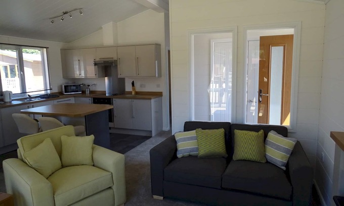 King's Lynn Casa | Three Bedroom Lodge 4