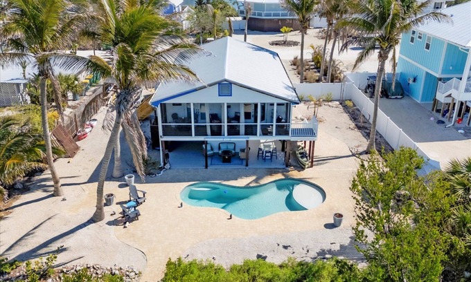 Palm Island Casa | Luxury 3 bedroom pool home on Kettle Harbor!