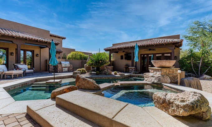 Carefree Casa | Luxury 3 BR Home w 1 BR Casita, Pool, Spa, Outdoor living
