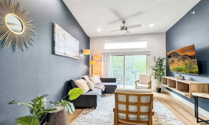 Deep Ellum Apartamento | Luxury 3BD | DT Deep Ellum | 5 Beds | Free Parking