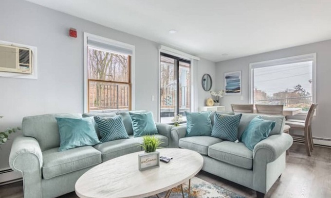 New Rochelle Casa | Luxury 3Bed Private Apartment Near Manhattan