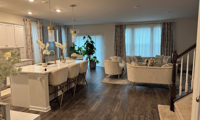 Manahawkin Casa | Luxury 3BR 2BATH Coastal Retreat.10 minutes to LBI Beaches.Save 20% on 4+ Nights