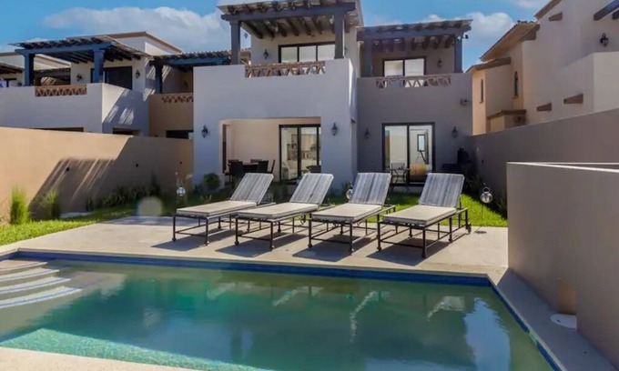 Los Cabos Casa | Luxury 3BR Home with Heated Pool and Resort Access!