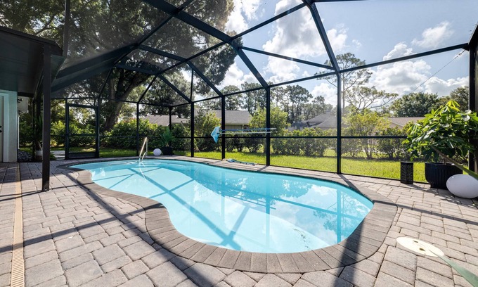 Saddlebrook Casa | Luxury 3BR Home w/ Pool, Lanai & Fire Pit in Golf & Tennis Community 3-Month Minimum Stay
