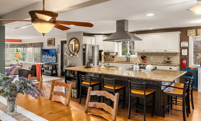 Three Tree Point Casa | Luxury 4 bd/3ba Family Home near Ocean, Airport, & Seattle XL yard w/sportcourt