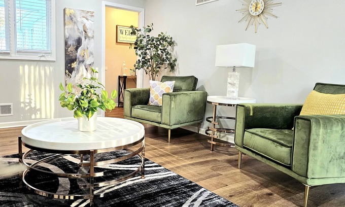 Kansas City Casa | Luxury 4 Bed Room Near Stadium