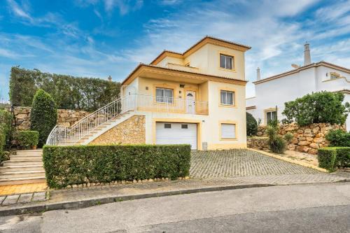Portimao Villa | Luxury 4 bed villa with private pool Oasis Parque, Alvor AT16