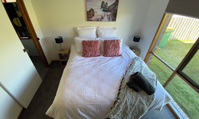 Portland Casa | LUXURY 4 BEDROOM KING BED SPA ARCADE WIFI NETFLIX SLEEPS 10 WITH BOAT PARKING