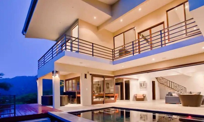Dominicalito Casa | Luxury 4-bedroom Ocean View Home in Dominical