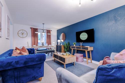 Burslem Casa | Luxury 4-bedroom Stoke Home Sleeps 10 by PureStay