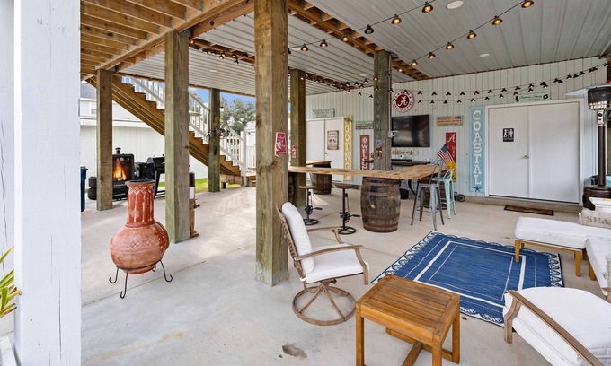 Ono Island Casa | Luxury 4 BR Home, Fido-Friendly*, Elevator, Boat Parking, Golf Cart**!