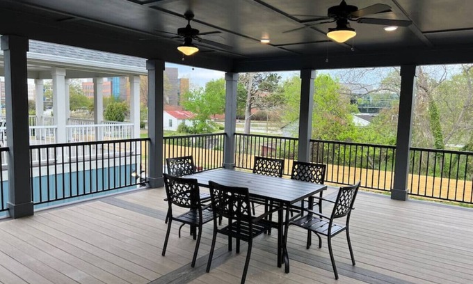 Augusta Casa | Luxury 4B/4.5b Home, EV Charger, deck by MCG #4