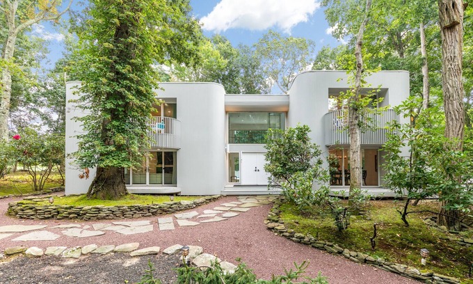Noyack Casa | Lujo - 5 bdrs, 6 baños, Tennis Crt, piscina climatizada, baloncesto, jacuzzi, 2. 4 acrs
