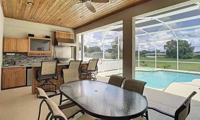 Sunridge Woods Casa | Luxury 5 Bed with POOL & SPA + Outdoor Kitchen Minutes to Disney!
