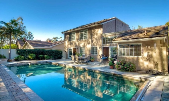 Scripps Ranch Casa | Luxury 5 Bedroom Canyon House With Heated Pool In Spripps Ranch