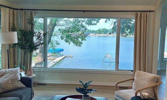 Kalamazoo Casa | Luxury 5-bedroom Lakefront House! Beach, Sunset Views, All-Sports Lake