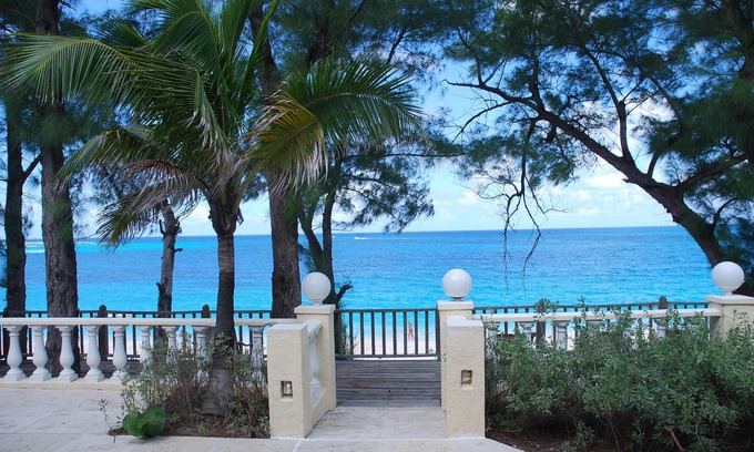 Paradise Island Villa | Villa de lujo de 5 dormitorios frente al mar
