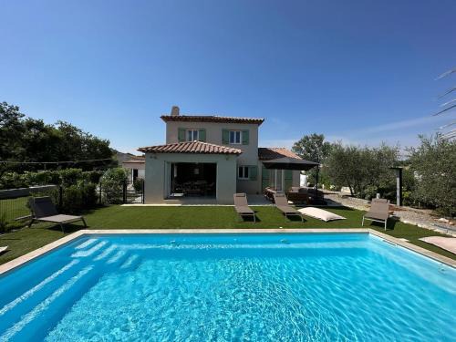 Grimaud Villa | Luxury 5 Bedroom Villa in Grimaud St Tropez