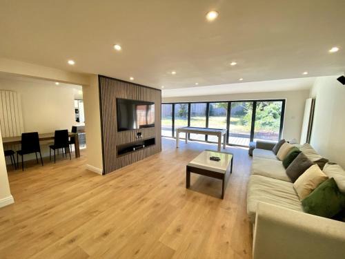 Milton Keynes Apartamento | Luxury 5 Bedrooms House in Milton Keynes