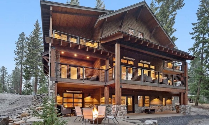 Cle Elum Cabina | Luxury 5 Suite Suncadia Golf Course Hm w Hot Tub, Sauna, Game & Theater Level