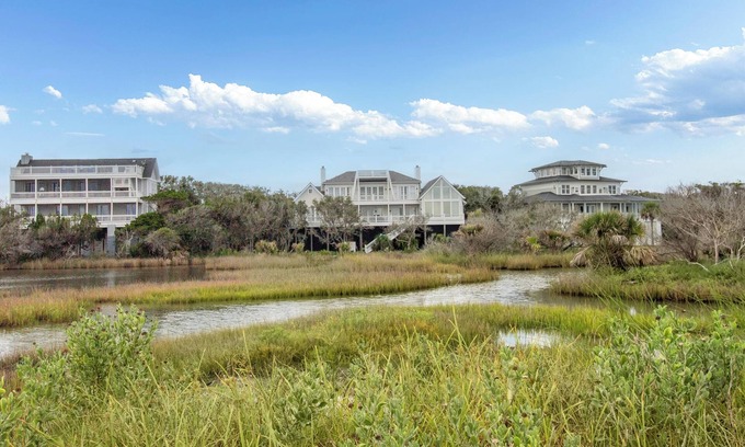 Edisto Island Casa | Luxury 5BR Oceanview ~ Chiltren By the Sea