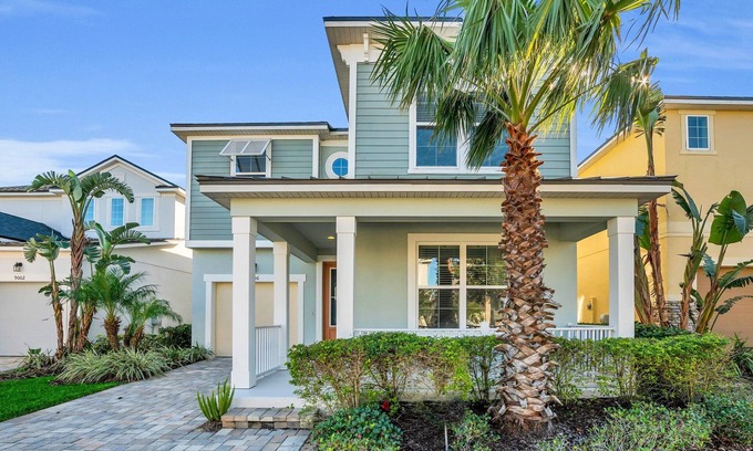 Buena Ventura Lakes Villa | Luxury 6 Bed Villa with Pool/Spa on Solara Resort Clubhouse - Minutes to Disney