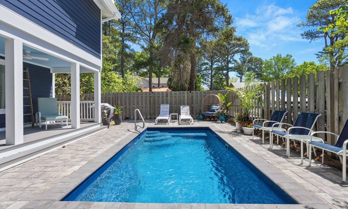 Rehoboth by the Sea Casa | Super lindo- Oceanfnt 3 BDR condo, mascotas bien, los fines de semana de otoño son encantadores en Dewey !!!