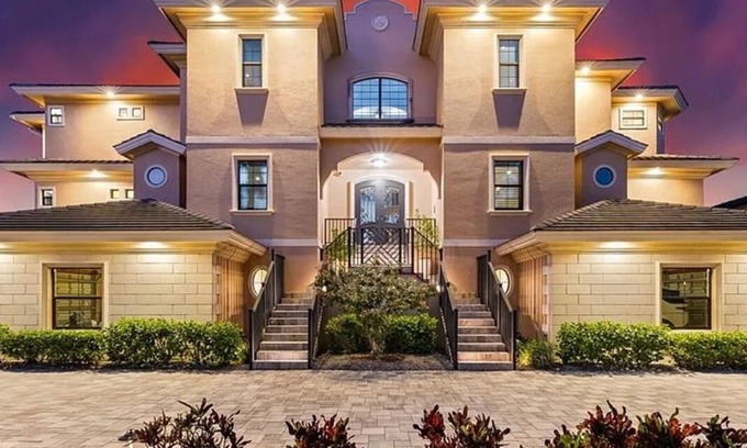 Biggar Casa | Luxury 7BR Waterfront in Fort Myers, Sleeps 14+, Near Sanibel