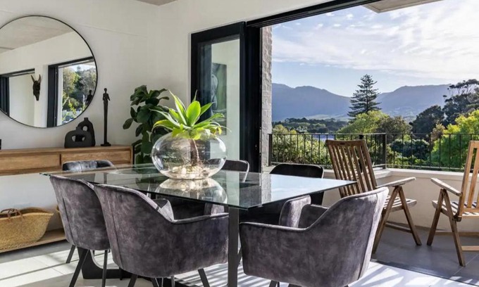 Wynberg Apartamento | Luxury Accomodation at the Alphen Glen