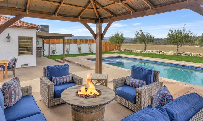 Paso Robles Casa | Adobe de lujo en Paso Robles Wine Country w / Hot Tub @ Hearst Ranch Winery