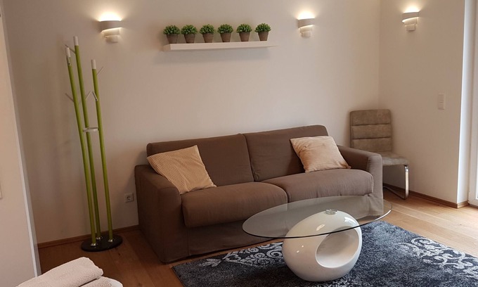 Refrath Apartamento | Apartamento trituración de rocas en una ubicación privilegiada de Refrath, cerca de Colonia, silla de ruedas