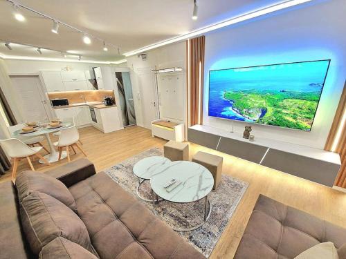 Odesos Apartamento | Luxury Apartment. 75 inches TV