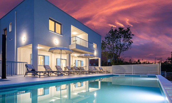 Kastel Stari Apartamento | Luxury Apartment Diana