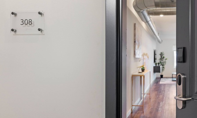 Pittsburgh Apartamento | Luxury Apartment Near Stadium and Downtown