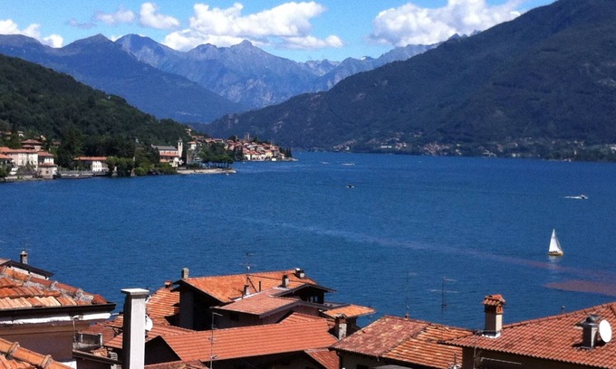 Acquaseria Apartamento | Apartamento de lujo a orillas del lago de Como con hermosas vistas.