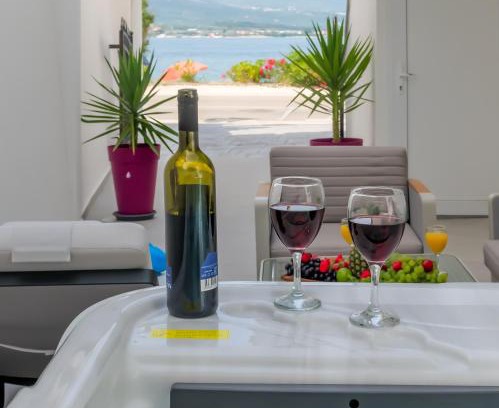 Arbanija Apartamento | Luxury apartment on the beach
