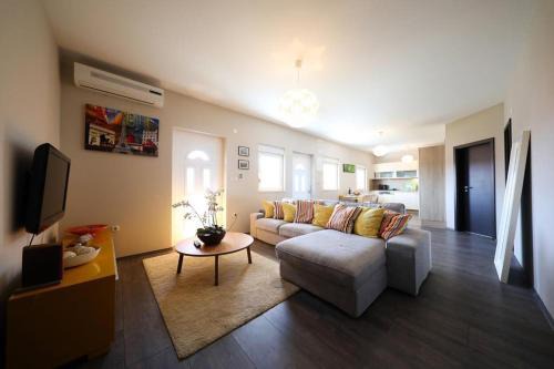 Pakostane Apartamento | Luxury Apartment RougeMarin