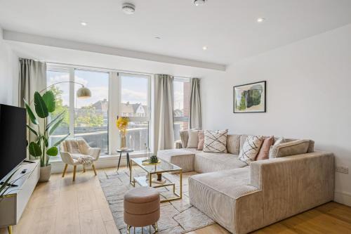 Coombe Hill Apartamento | Luxury Apartment - West Wimbledon with Cinema & Game Room, Gym, Parking