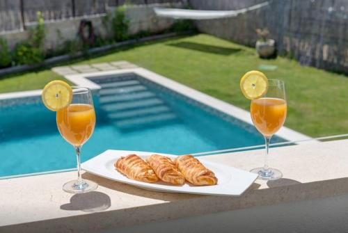 Bilice Apartamento | Luxury Apartment with Private Heated Pool
