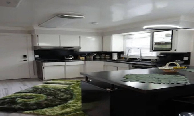 Kalamazoo Apartamento | Luxury Apartment with Patio
