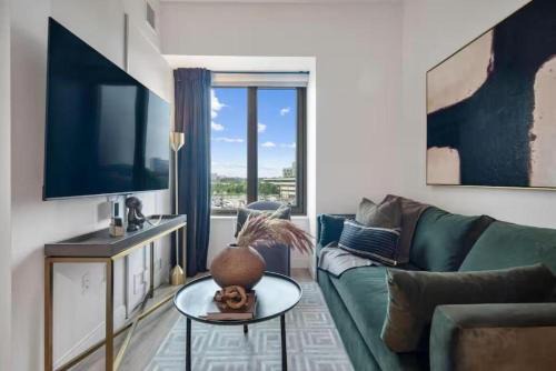 Lower Allston Apartamento | Luxury Apartments by Hyatus at Boston Cambridge