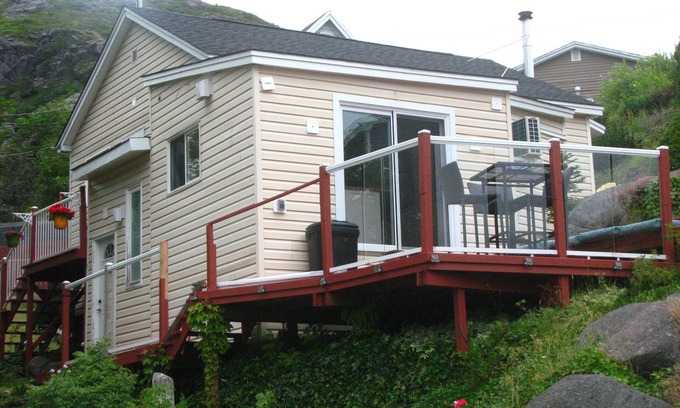 Petty Harbour Cabaña | ALQUILER DE VACACIONES CASA DE LUJO en el corazón de Petty Harbour