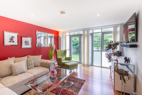 Hove Casa | Luxury at The Brunswick - Free Parking-4 bedrooms