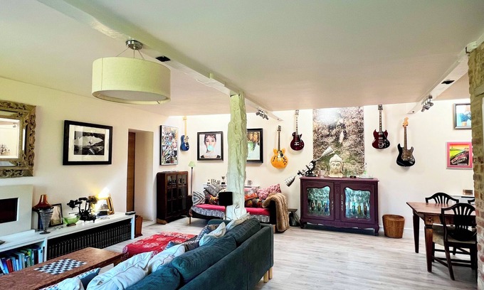 Cherhill Casa | Eclectic Barn · Pergola & Dog-Friendly Garden