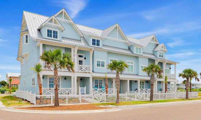 Port Aransas Casa | Luxury beach house with a movie/game room, access to pool, beach, golf, & more
