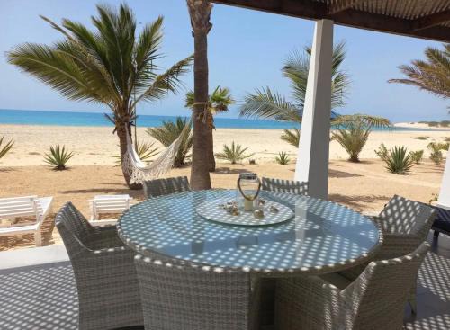 Rabil Cama Y Desayuno | Luxury Beach Villa, Praia de Chaves, Boa Vista