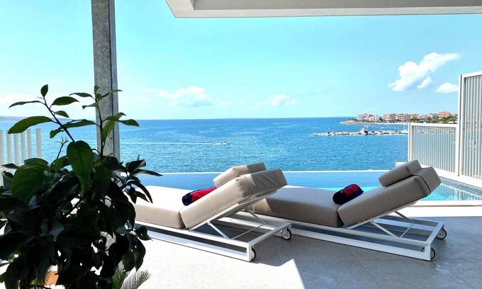 Povljana Apartamento | Luxury beachfront apartment "Sand"; PRIVATER: Infinity pool, sauna & mini-gym