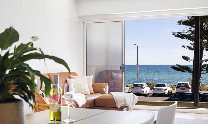 Henley Beach Apartamento | Luxury Beachfront Retreat | Henley Beach Esplanade